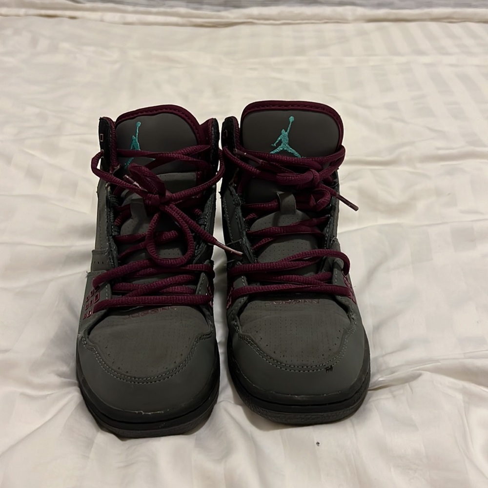 Cross-post - Nike Jordan 1 Flight - Basketball Shoe - Picture 2 of 6
